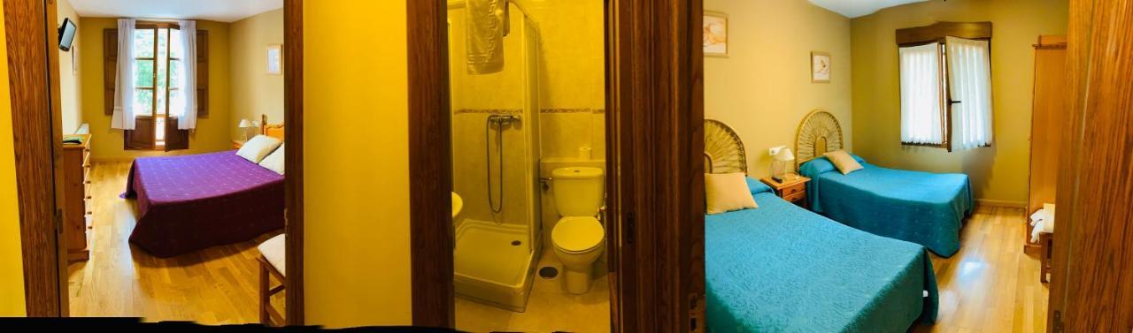Hostal La Serna Hotel Потес Екстериор снимка