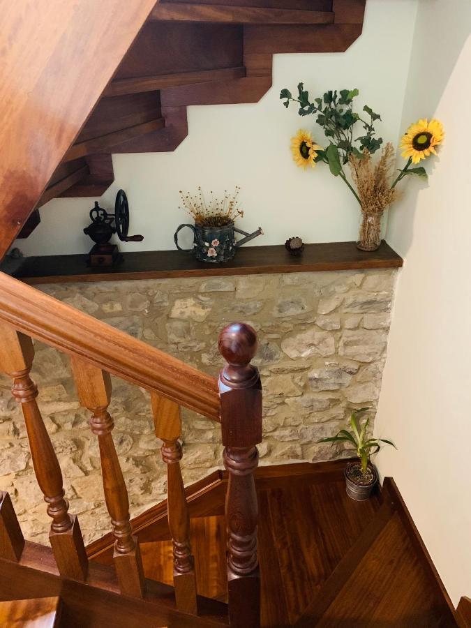 Hostal La Serna Hotel Потес Екстериор снимка